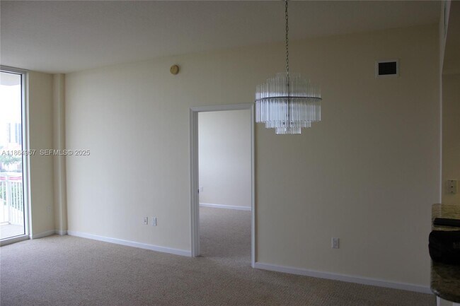 Building Photo - 19501 W Country Club Dr