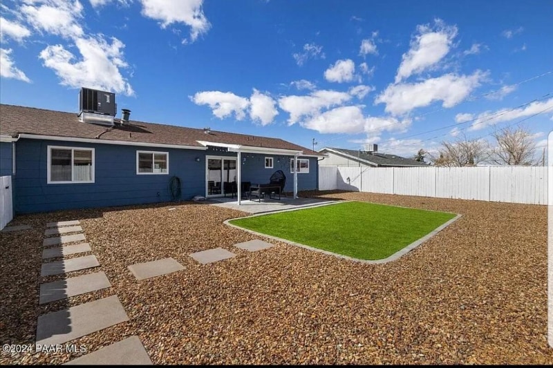 Building Photo - 8124 E Jacque Dr