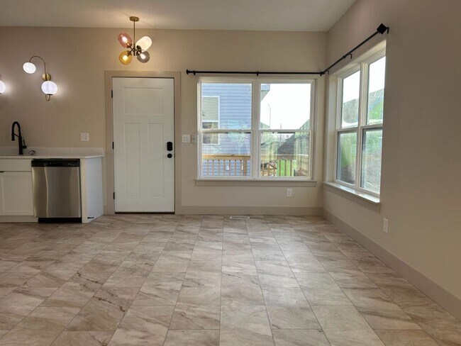 Building Photo - 940 M St SW