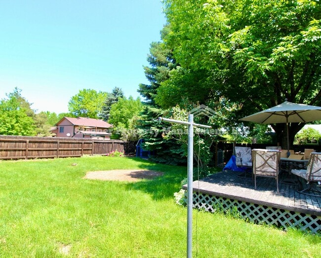 Building Photo - Incredible Updated Home