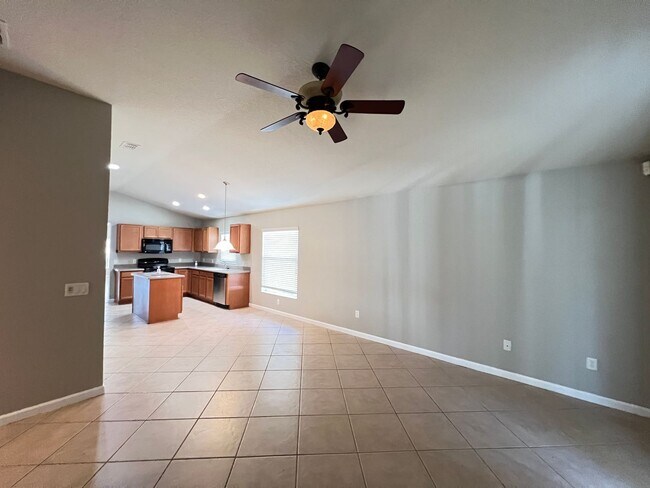 Building Photo - You’ve Found IT! Your Next Home! 4 Bedroom, 2 Bathroom in Ocala — $500 Off a Month’s Rent!!!