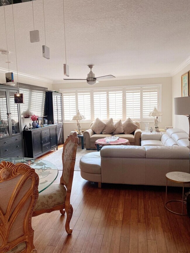 Building Photo - 1501 E Broward Blvd