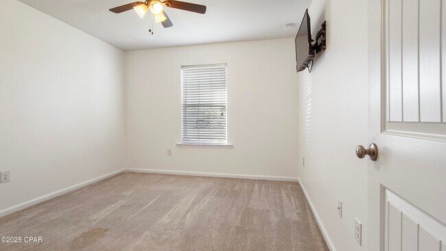 Building Photo - 3214 Caitlin St