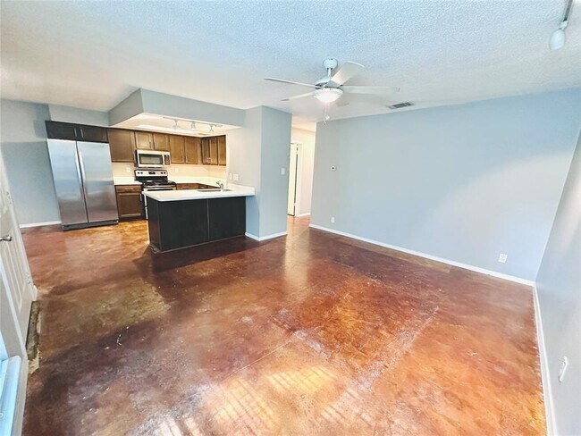 Building Photo - 3424 Willowrun Dr