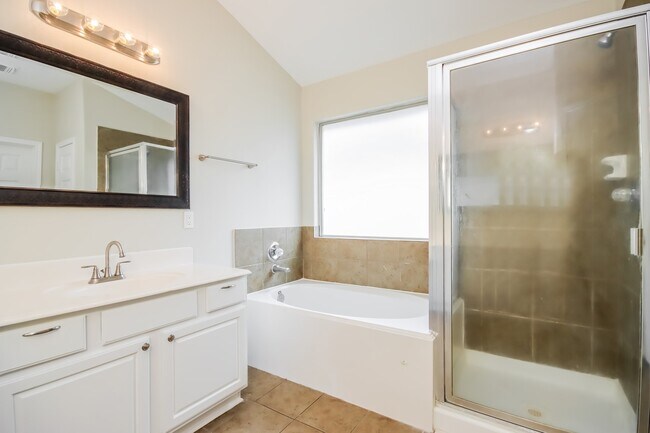 Building Photo - 9410 Mustang Park Ct