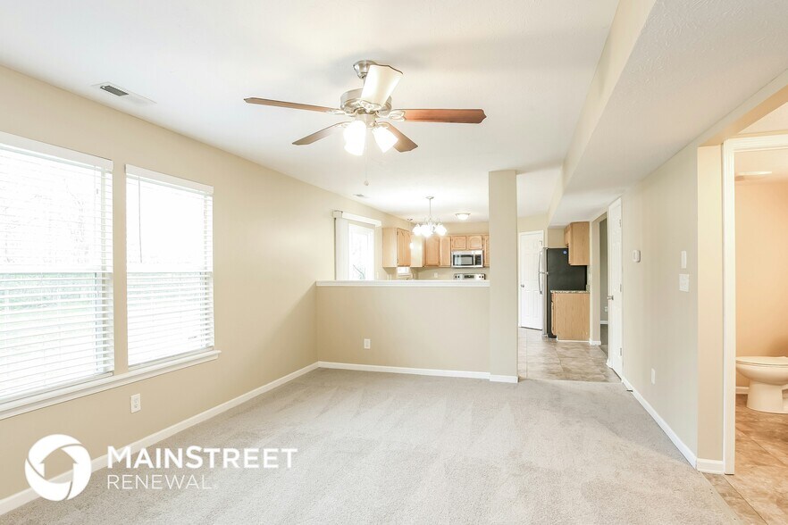 Building Photo - 10734 Snowdrop Way