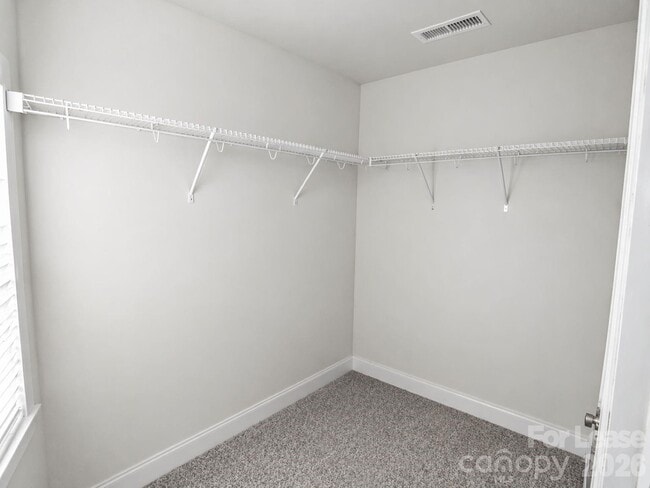 Building Photo - 2019 Red Ash Dr