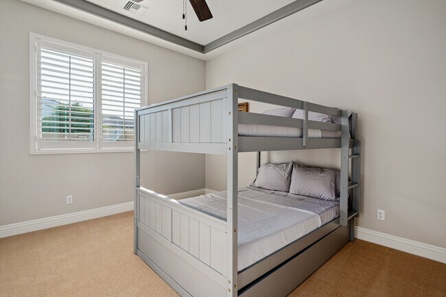 Building Photo - 12131 E Cloud Rd