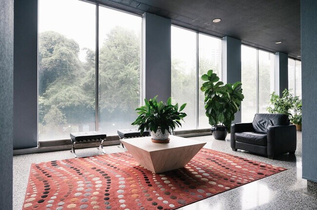 Building Photo - 215 Piedmont Ave NE