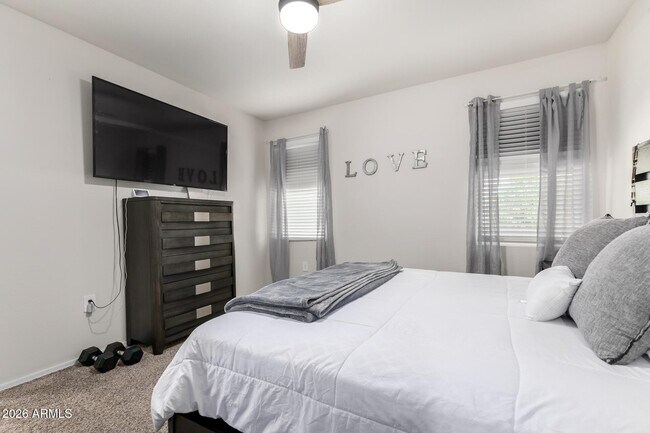 Building Photo - 24456 W Hacienda Ave