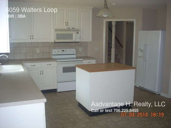 Building Photo - 6059 Walters Loop