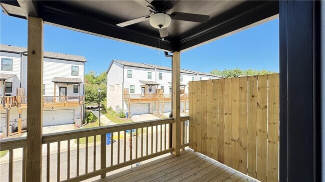 Building Photo - 9 Peeples Dr