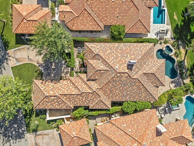 Building Photo - 48145 Paso Tiempo Ln