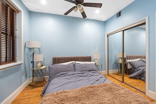 Building Photo - 123 Willow Ave