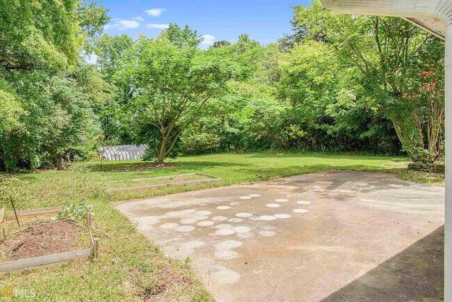 Building Photo - Welcome Home!