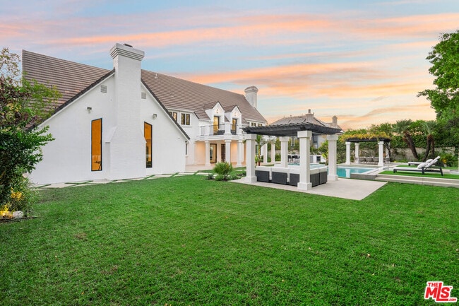 Building Photo - 4608 Westchester Dr