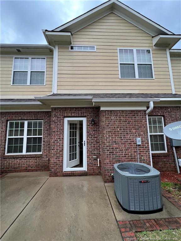 Building Photo - 1108 Braybrooke Pl