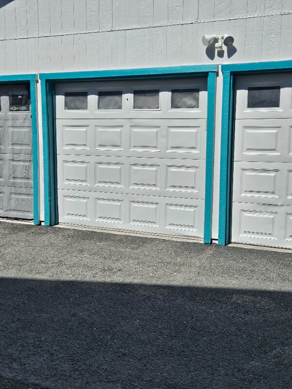 Building Photo - 1022 E 5th St