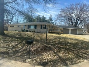 Building Photo - 104 Colby Hls Dr