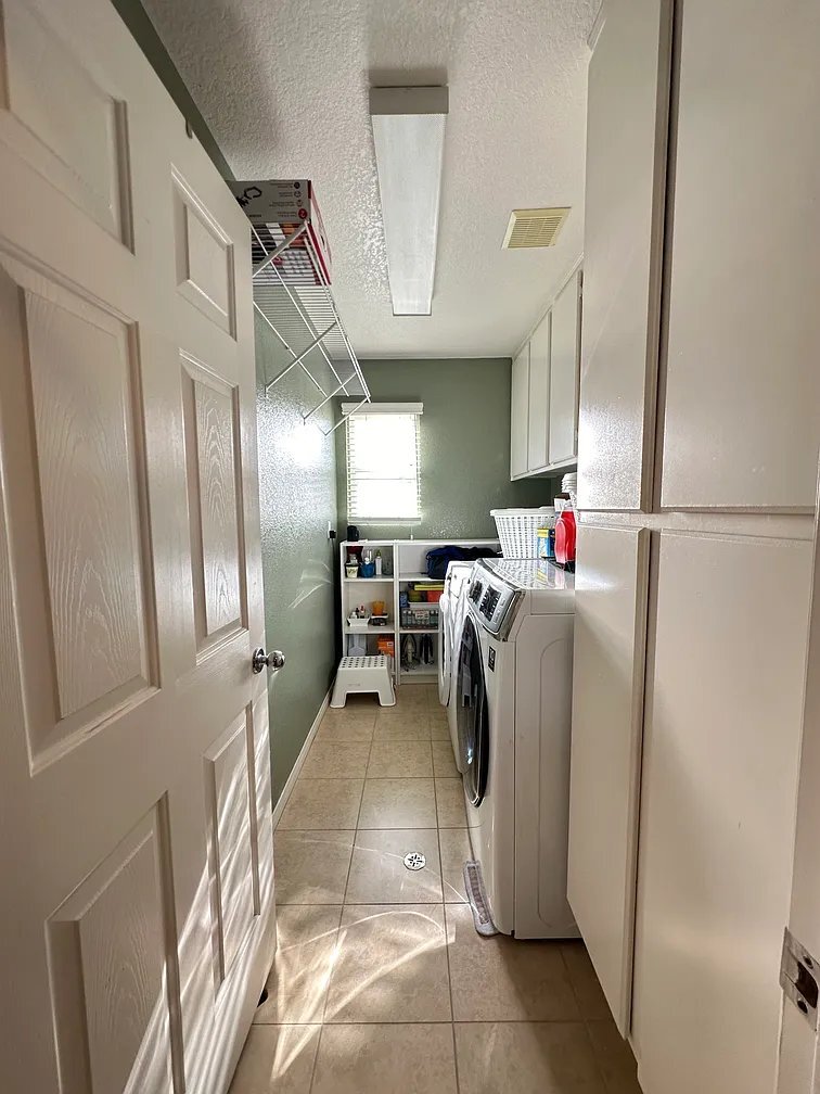 Building Photo - 46073 Via La Colorada