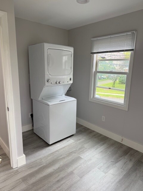 Extra room, large closet, office, etc - 54 Darina Pl
