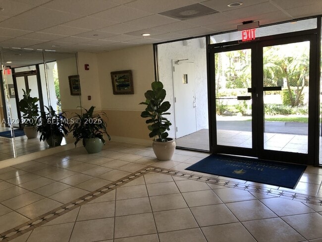 Building Photo - 150 Ocean Ln Dr