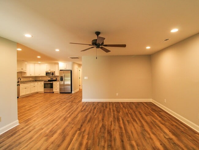 Building Photo - Call about our First Month FREE RENT Special. Expires 03/31