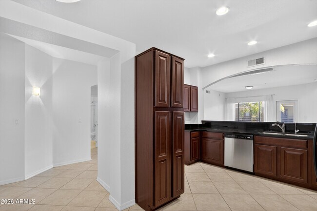 Building Photo - 4525 N 22nd St