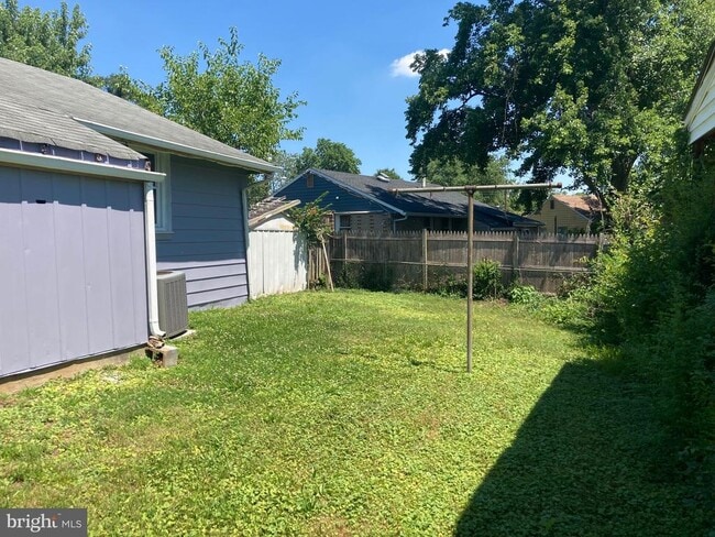 Building Photo - 9621 51st Pl
