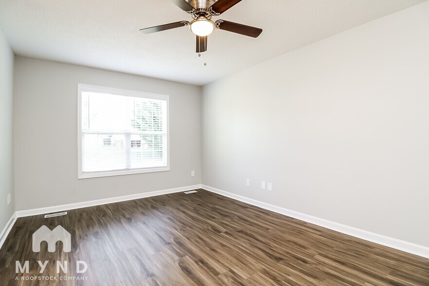 Building Photo - 221 Tavistock Ct