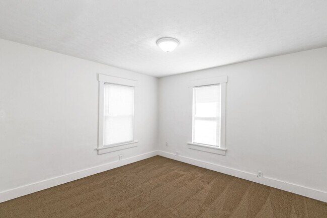 Building Photo - 1017 Mosley Ct SW