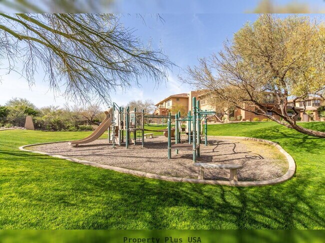 Building Photo - "Unique 3-Bed, 2-Bath Condo with 2 car attached garage located in Prime Scottsdale Location!"