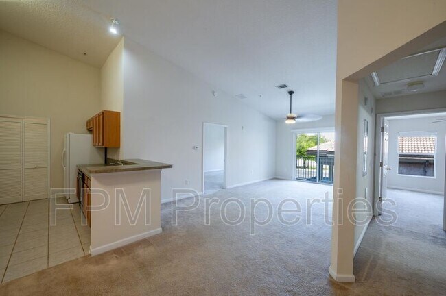 Building Photo - 9505 Armelle Way