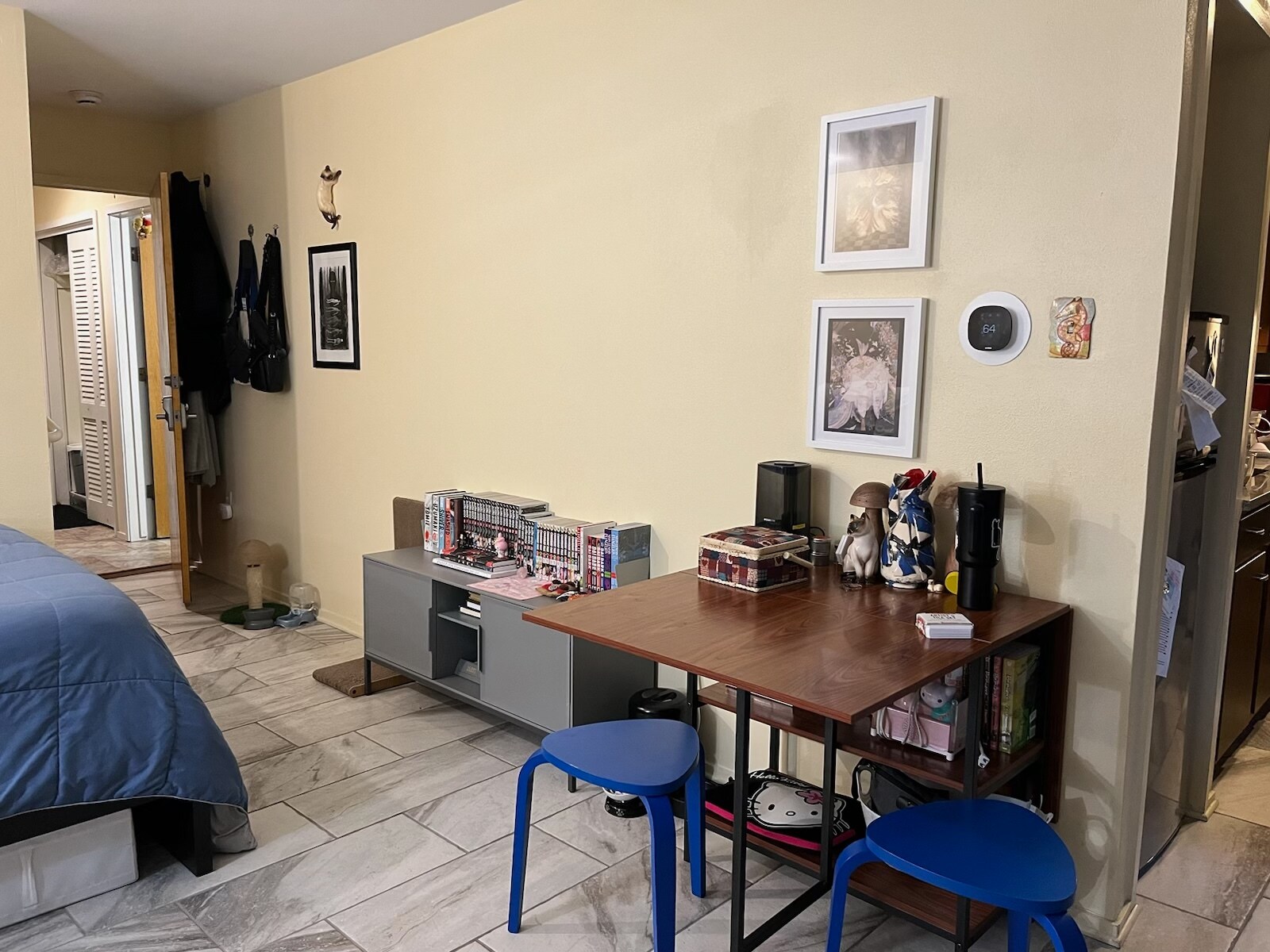 Building Photo - 921 E Huron St