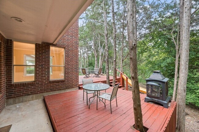 Building Photo - 7030 Pecan Creek Cir