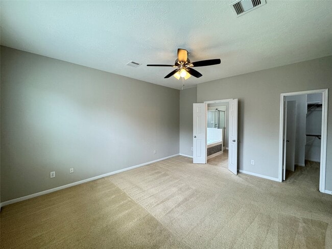 Building Photo - 15010 Sun Glaze Dr