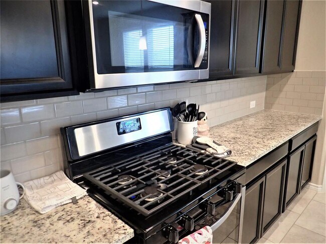 Building Photo - 24911 Prairie Briar Cir