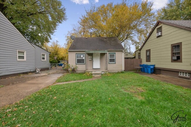Primary Photo - $1200 Warren bungalow