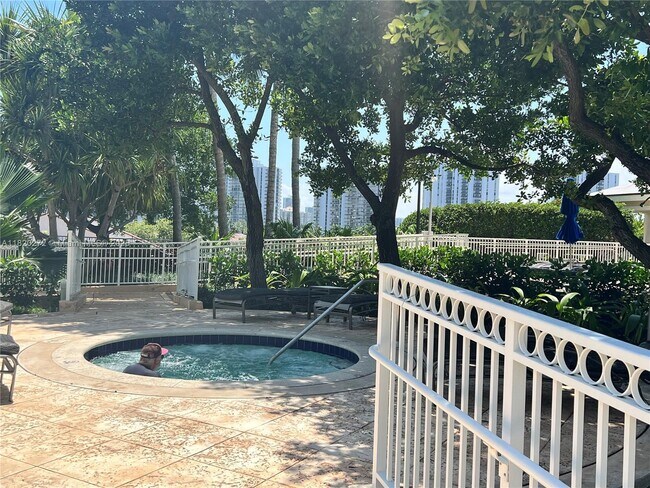 Building Photo - 21055 Yacht Club Dr