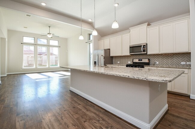 Building Photo - 19319 Hays Spring Dr