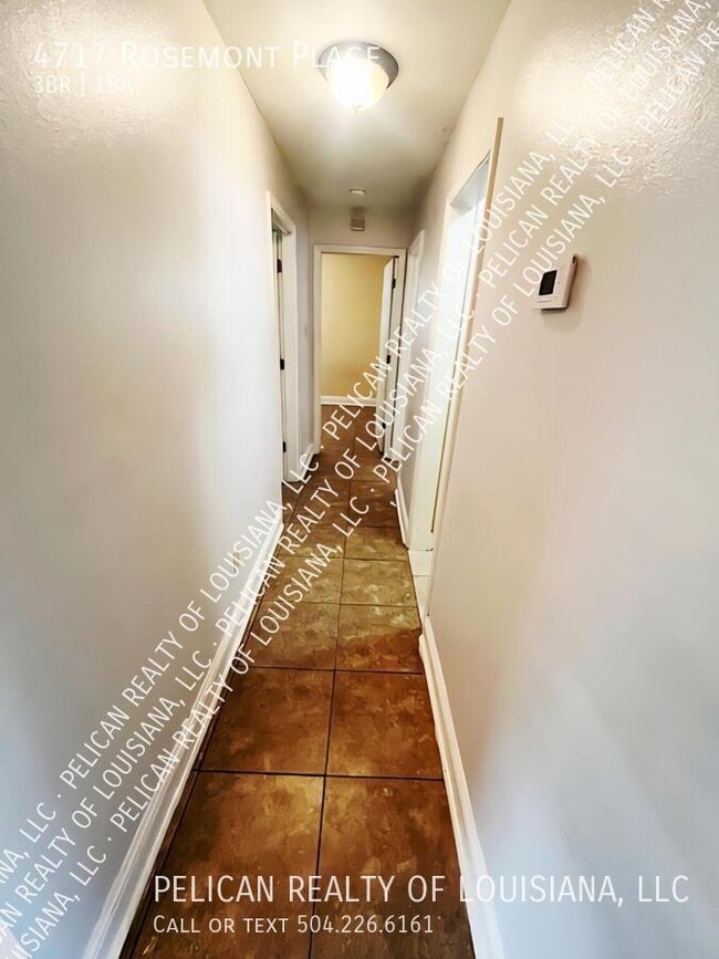 Building Photo - 4717 Rosemont Pl