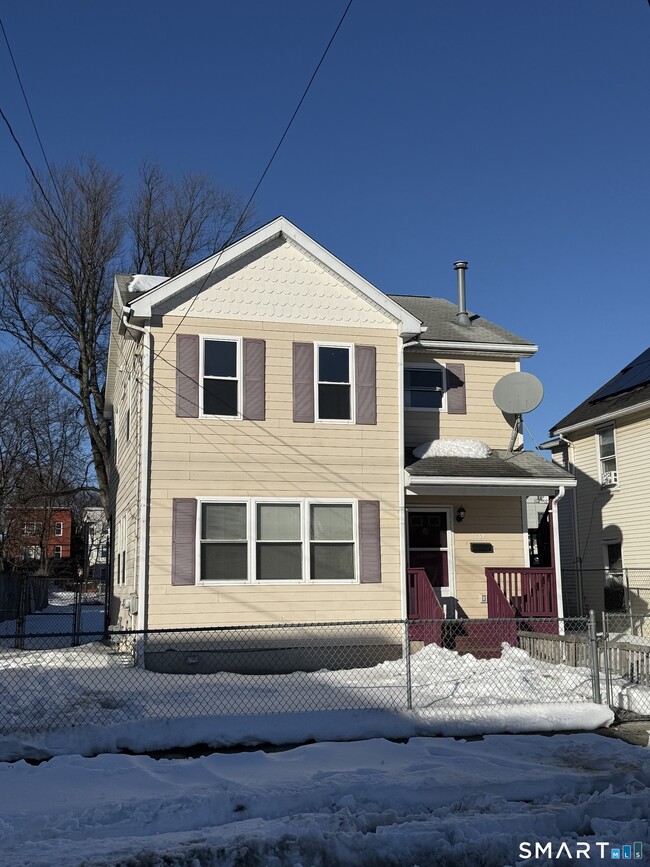 Building Photo - 769 Ogden St