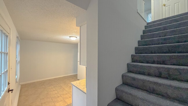 Building Photo - 1680 Center Groton Rd