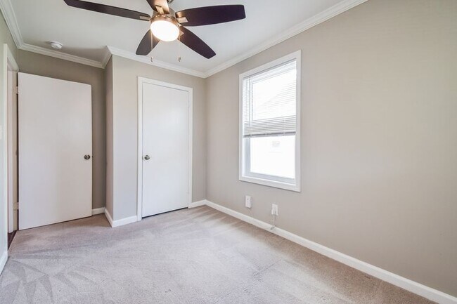 Building Photo - 407 Angier Ave NE