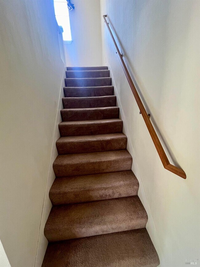 Building Photo - 160 E J St