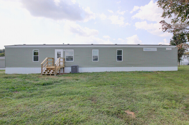 Building Photo - 295 Seays Rd
