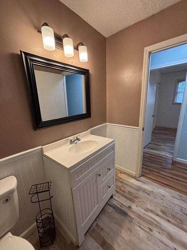 Building Photo - 4411 Donwood Dr