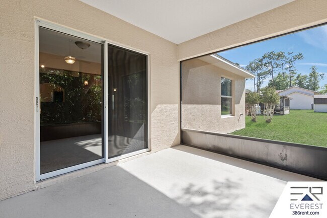 Building Photo - 15 Firtree Ln