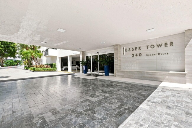 Building Photo - 340 Sunset Dr