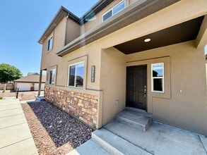 Building Photo - 5217 Palomino Ranch Point